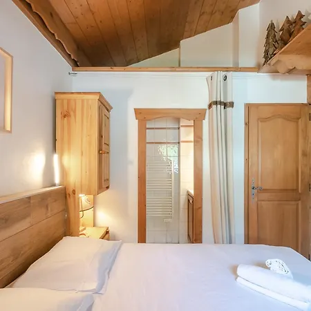 Duplex 8 Pers. à Avec Parking Et Animaux Admis - Fr-1-343-171